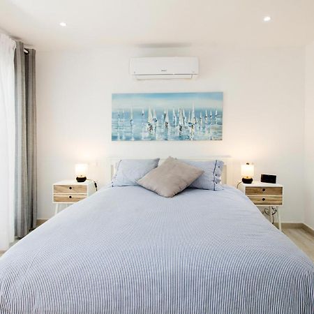 Perfectly Located Beachside Apartment In Elviria Марбеля Екстериор снимка