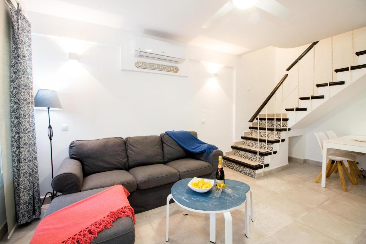 Perfectly Located Beachside Apartment In Elviria Марбеля Екстериор снимка