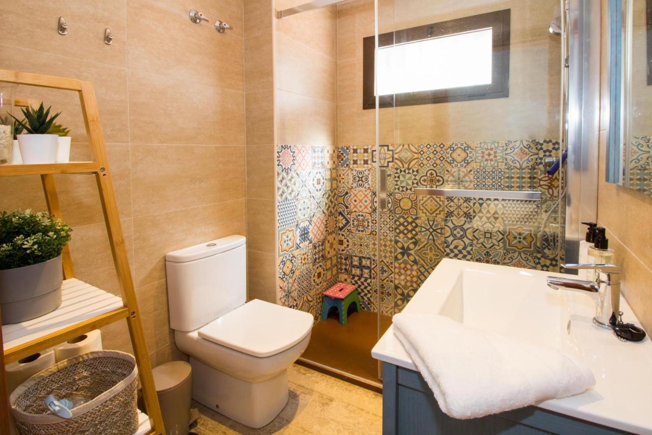 Perfectly Located Beachside Apartment In Elviria Марбеля Екстериор снимка