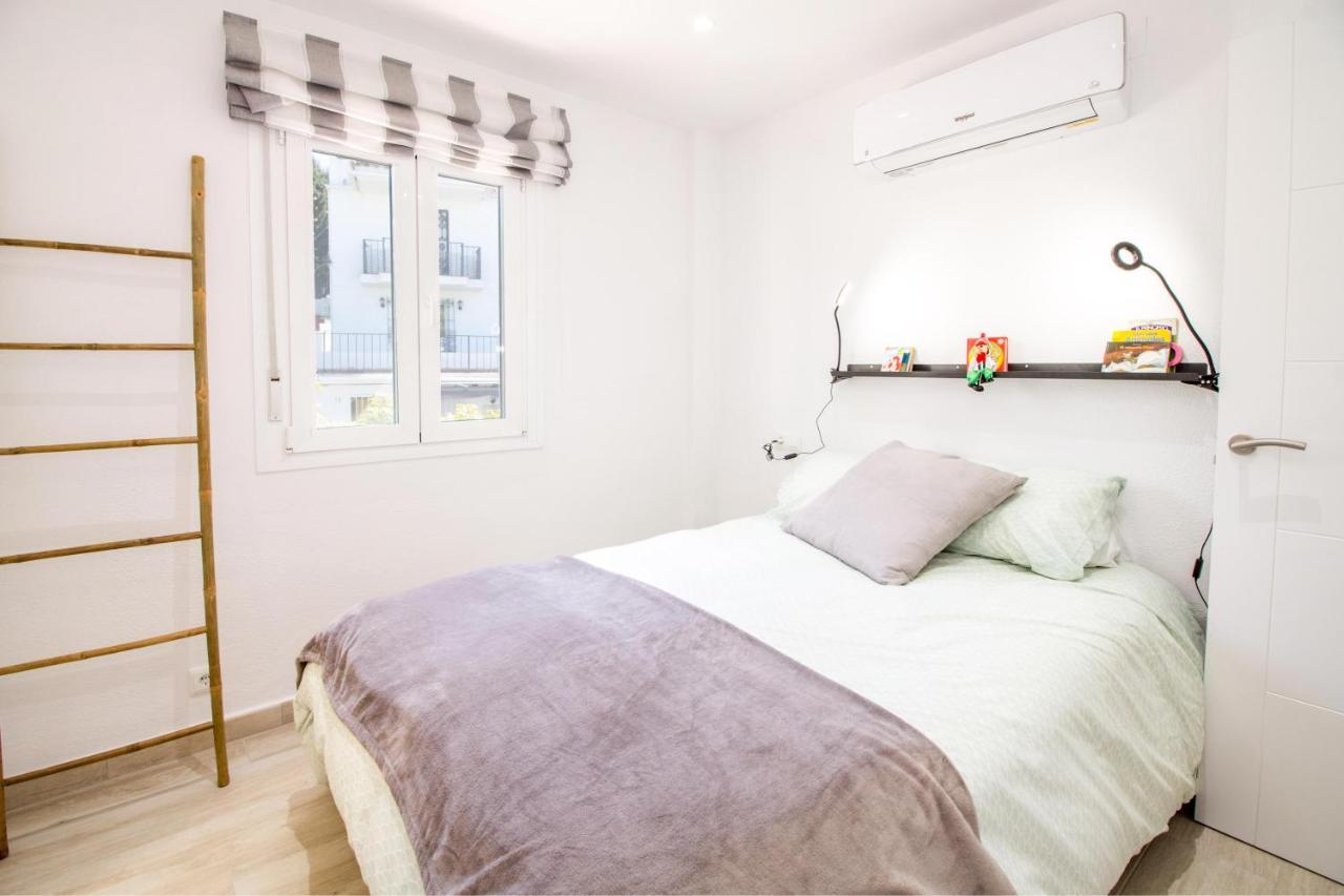 Perfectly Located Beachside Apartment In Elviria Марбеля Екстериор снимка